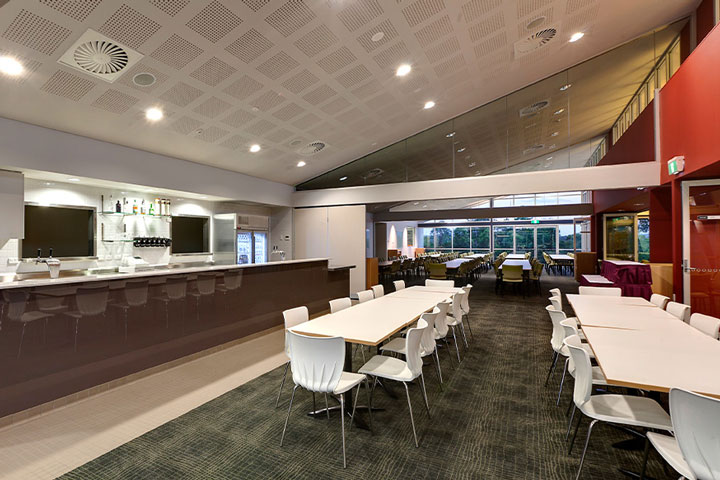 Hunter Valley Hotel Academy dining room