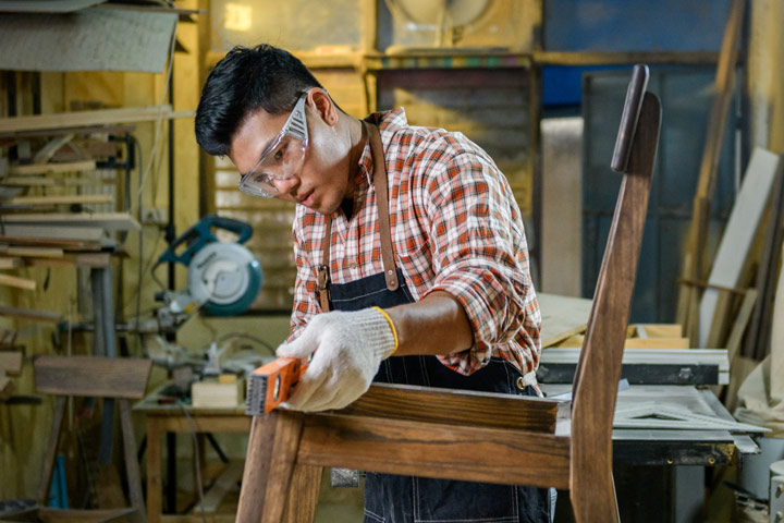 Certificate III in Upholstery