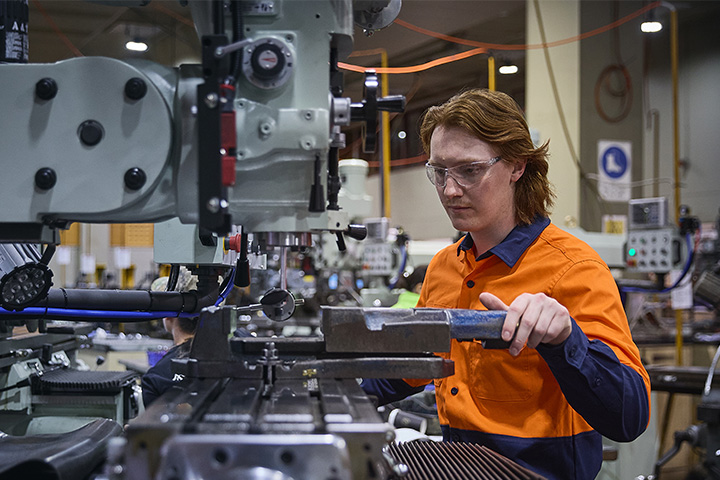 Certificate III in Engineering - Mechanical Trade (Fitting)