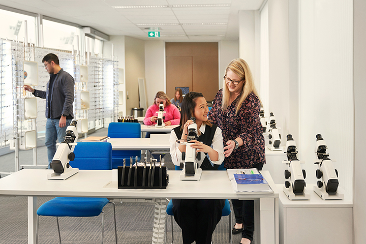 Certificate IV in Optical Dispensing