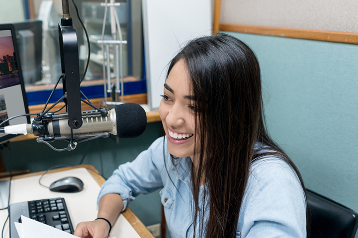 Certificate IV in Screen and Media (Radio and Podcasting)