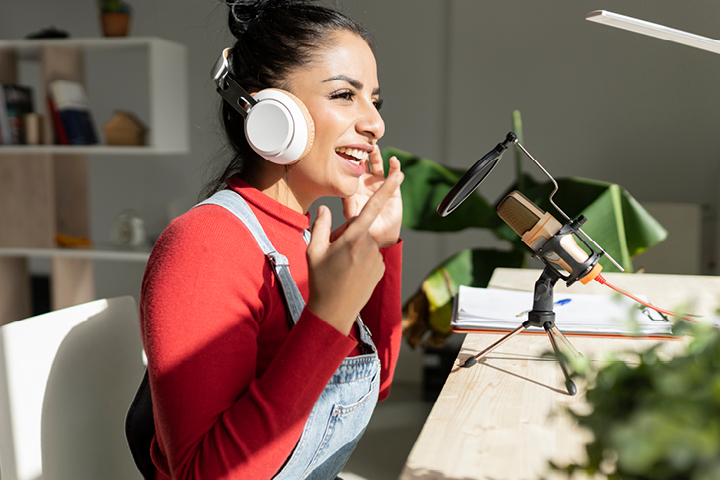 Diploma of Screen and Media (Radio and Podcasting)