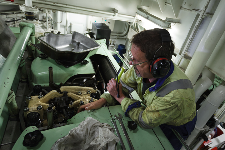 Advanced Diploma of Marine Engineering (Class 1) - (Motor)